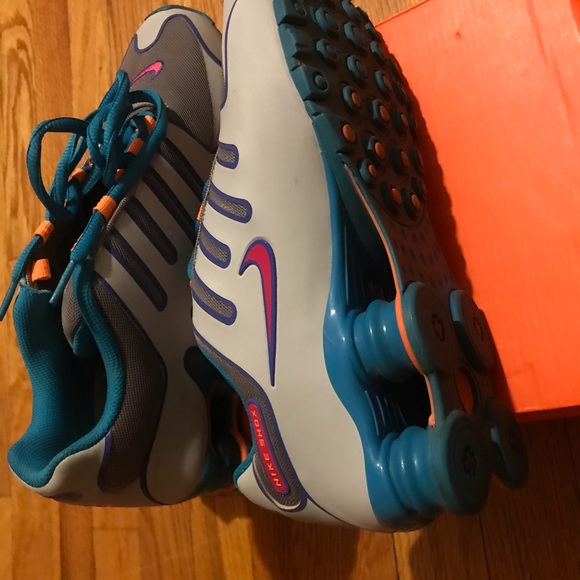 Nike shocks - Picture 2 of 3